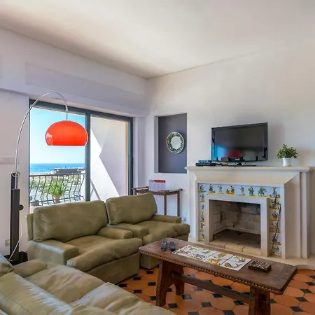 Apartament Flh Family Flat With Balcony *