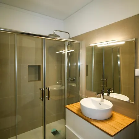 Apartament Flh Family Flat With Balcony *